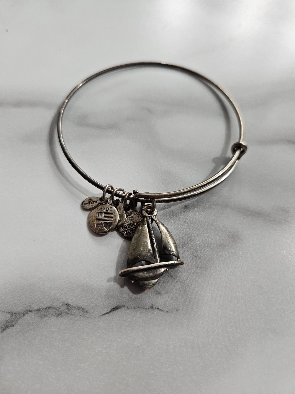 Alex & Ani Sailboat  Bangle Bracelet ⚓️⛵️